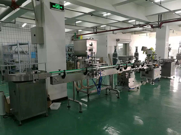 為什么許多企業(yè)都看重星格火鍋底料包裝機(jī)呢？(圖2)