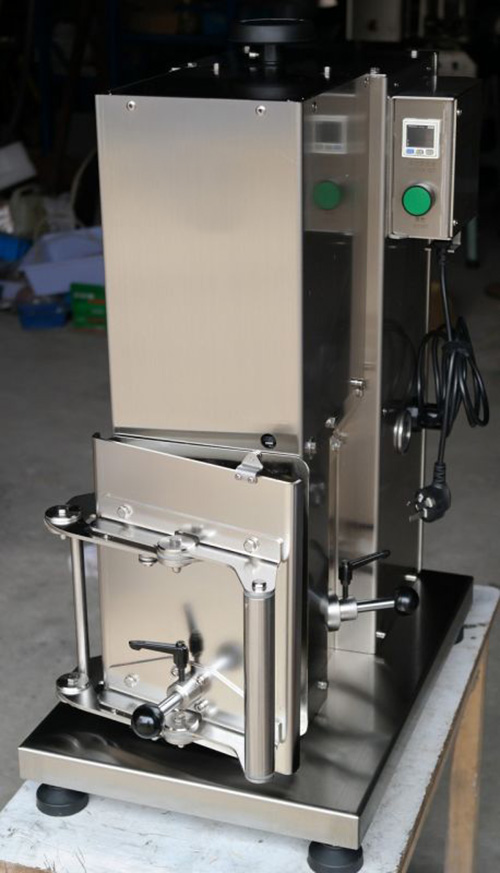 慶賀，廣州星格醬料真空旋蓋機再上新臺階(圖1)