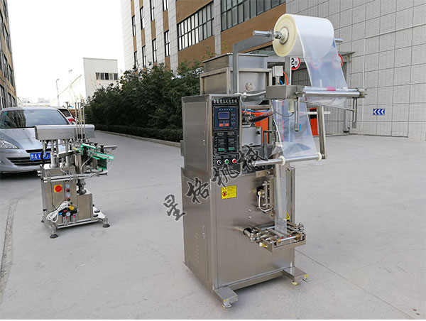 火鍋蘸料包裝機讓你在寒冷的冬天嘗到更多美味(圖2)