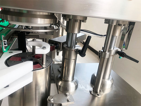 全套自動醬料灌裝生產線設備哪家賣的好(圖2)