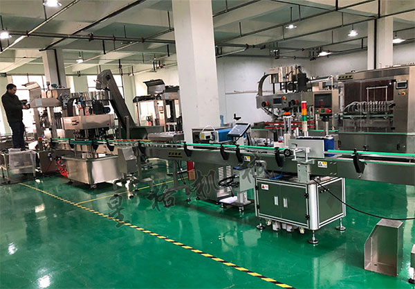 自動化醬料灌裝生產線成套設備操作工序(圖1) 自動化醬料灌裝生產線成套設備操作工序(圖1)