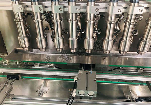 自動化醬料灌裝生產線成套設備操作工序(圖2) 自動化醬料灌裝生產線成套設備操作工序(圖2)