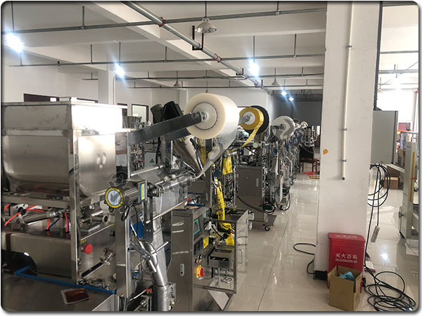 多功能立式醬料包裝機設備該如何選擇(圖1)