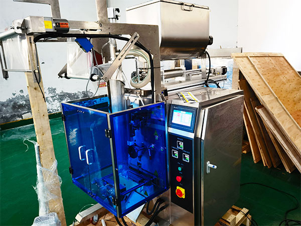 立式甜辣醬料包裝機為什么會出現溫度過高(圖2) 立式甜辣醬料包裝機為什么會出現溫度過高(圖2)