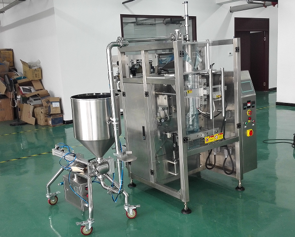 辣椒油食品包裝機-全自動辣椒油生產(chǎn)線設(shè)備人性化服務(wù)(圖2)